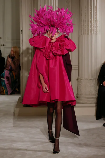 Look 25